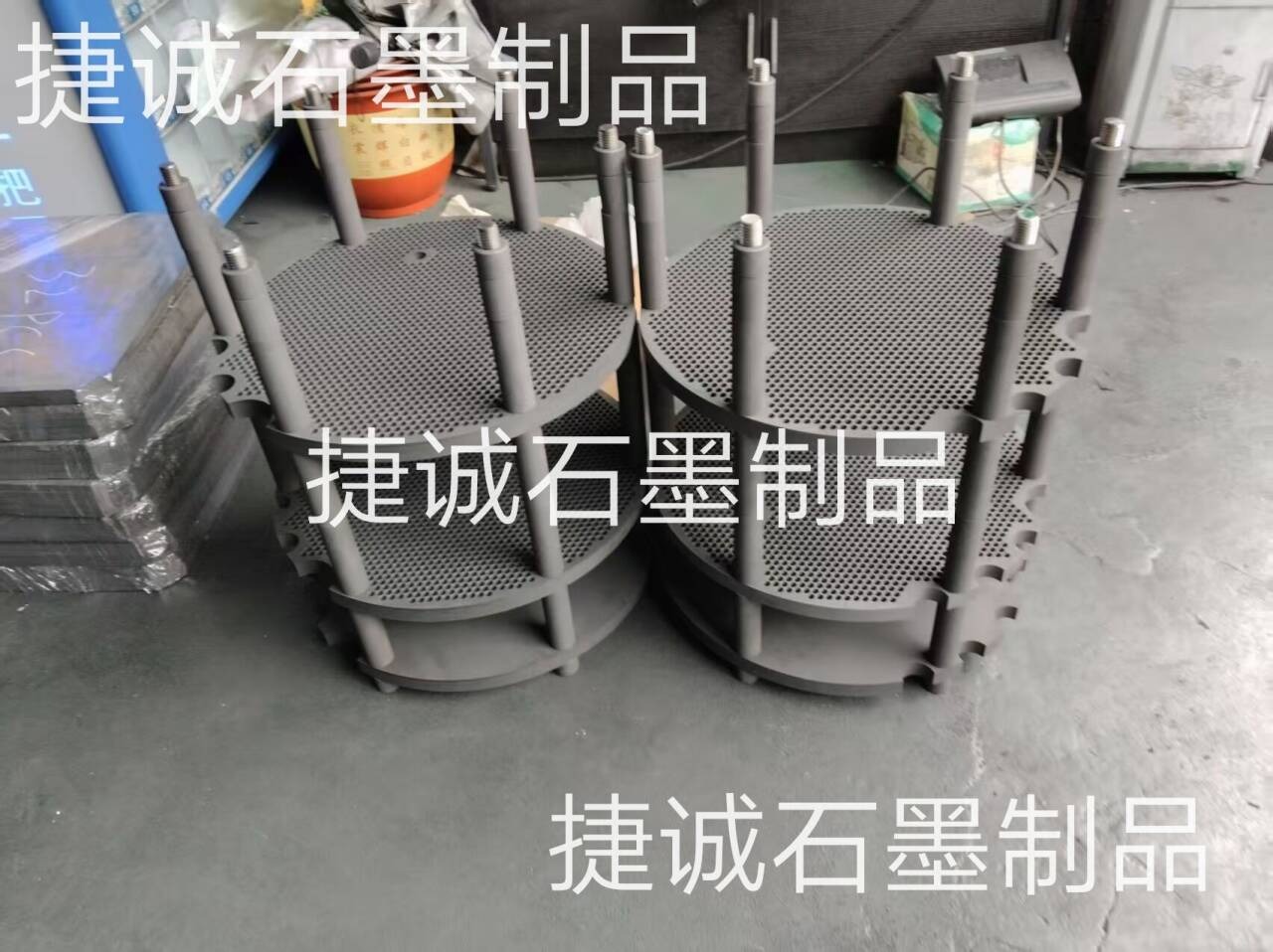 硬質(zhì)合金石墨盤，石墨盤，刀具燒結(jié)石墨盤，石墨盤加工，銅管燒結(jié)石墨盤，燒結(jié)石墨盤，石墨盤加工廠，石墨盤生產(chǎn)廠家